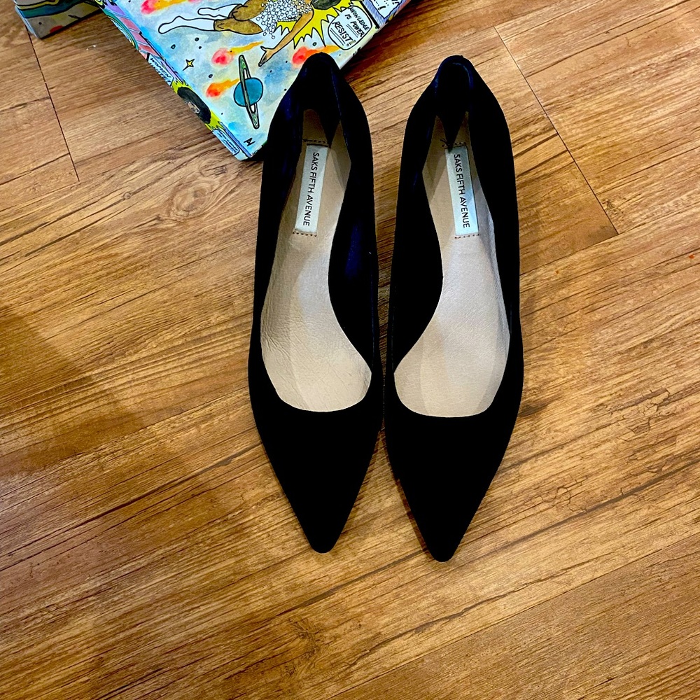 Saks Fifth Avenue pumps Size  7.5